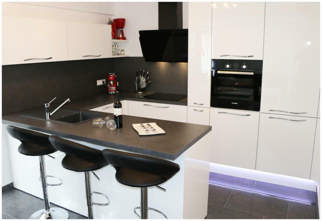 פרימוסטן Apartman Loretta מראה חיצוני תמונה
