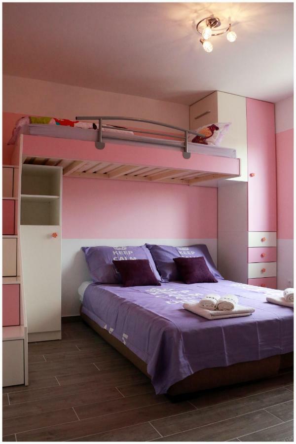 פרימוסטן Apartman Loretta מראה חיצוני תמונה
